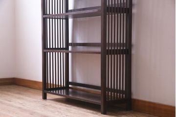 中古　北海道民芸家具　側面の格子がお洒落な本棚(飾り棚、陳列棚)
