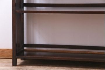 中古　北海道民芸家具　側面の格子がお洒落な本棚(飾り棚、陳列棚)