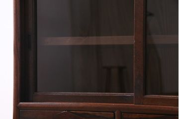 アンティーク家具　和製アンティーク　上手物!　ケヤキ・黒柿材　引き出しのデザインが珍しい戸棚(茶箪笥、収納棚)