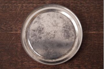 アンティーク雑貨　イギリスビンテージ　ビビットな色合いが可愛らしいティン缶(ブリキ缶、ビスケット缶)