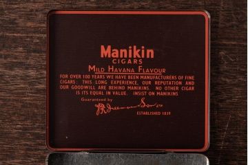 アンティーク雑貨　イギリスビンテージ　Manikin Cigars　シンプルで格好良いティン缶(シガレットケース、タバコ缶)