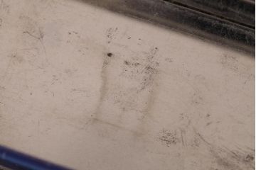 アンティーク雑貨　イギリスビンテージ　IAN LOGAN(イアン・ローガン)　CARLECTABLES　車の形のティン缶(ブリキ缶)