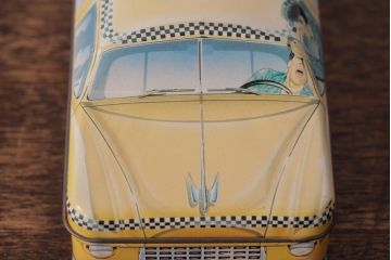 アンティーク雑貨　イギリスビンテージ　IAN LOGAN(イアン・ローガン)　TAXI 車の形のティン缶(ブリキ缶)