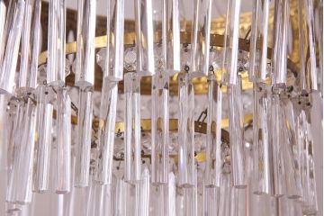 フランス製　細かな意匠が美しいガラスドロップシャンデリア(3灯、天井照明、吊り下げ照明)