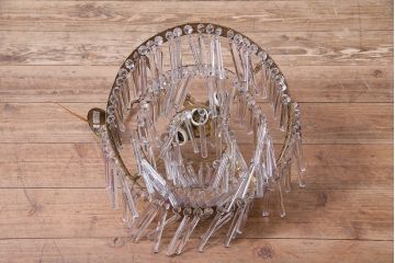 フランス製　細かな意匠が美しいガラスドロップシャンデリア(3灯、天井照明、吊り下げ照明)