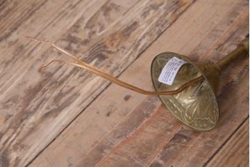 フランス製　細かな意匠が美しいガラスドロップシャンデリア(3灯、天井照明、吊り下げ照明)