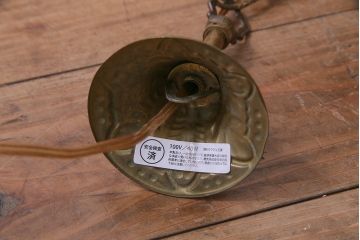 フランス製　細かな意匠が美しいガラスドロップシャンデリア(3灯、天井照明、吊り下げ照明)