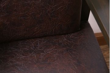 レトロ家具　ビンテージ　レトロな味わいを醸し出すアームソファ(1人掛けソファ)(1)