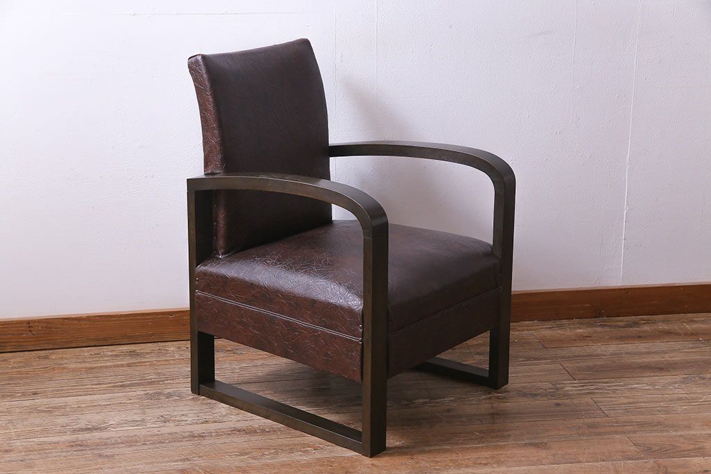 レトロ家具　ビンテージ　レトロな味わいを醸し出すアームソファ(1人掛けソファ)(3)