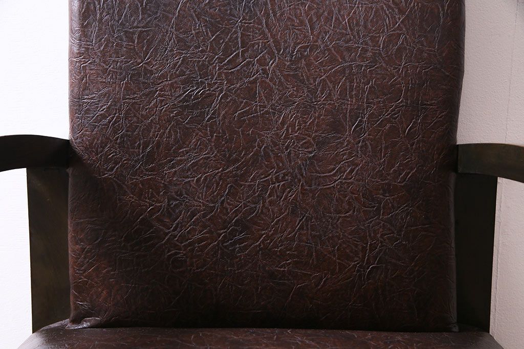 レトロ家具　ビンテージ　レトロな味わいを醸し出すアームソファ(1人掛けソファ)(3)