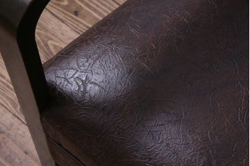 レトロ家具　ビンテージ　レトロな味わいを醸し出すアームソファ(1人掛けソファ)(3)