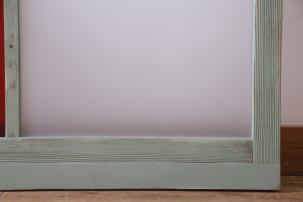 ペイント建具　赤い色ガラスがアクセントのフレンチシャビーなガラス戸2枚セット(窓、引戸)