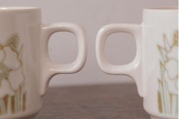 イギリスビンテージ　Hornsea(ホーンジー)　FLEUR(フルール)　淡い色合いが優しげなカップ&ソーサー2客セット(コーヒーカップ)(1)