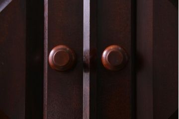 中古　松本民芸家具　しっとりと落ち着いた雰囲気が魅力的なワードローブ(チェスト、衣装箪笥)(定価約47万円)