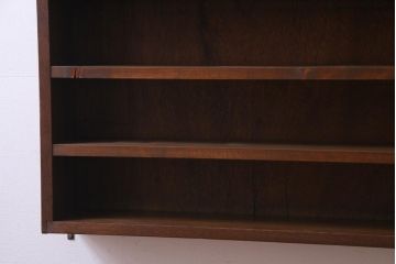 アンティーク家具　和製アンティーク　古材を使用したスリムなウォールラック(壁掛け飾り棚)
