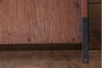 アンティーク家具　和製アンティーク　古材を使用したスリムなウォールラック(壁掛け飾り棚)(1)