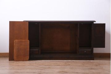 中古　北海道民芸家具　HM135　扉の面取りデザインが美しいサイドボード(リビングボード、キャビネット)(定価約38万円)(2)