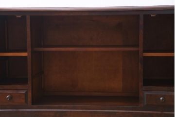 中古　北海道民芸家具　HM135　扉の面取りデザインが美しいサイドボード(リビングボード、キャビネット)(定価約38万円)(2)