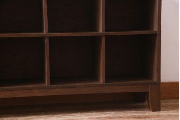 アンティーク家具　和製アンティーク　学校ロッカーをリメイクした脚付きマス目棚(ロッカー、収納棚、下駄箱、本棚)(2)