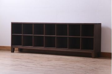アンティーク家具　和製アンティーク　学校ロッカーをリメイクした脚付きマス目棚(ロッカー、収納棚、下駄箱、本棚)(2)