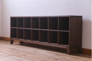 アンティーク家具　和製アンティーク　学校ロッカーをリメイクした脚付きマス目棚(ロッカー、収納棚、下駄箱、本棚)(2)