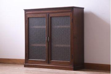 アンティーク家具　昭和中期　ダイヤガラス入り　味わい深い佇まいが魅力の戸棚(収納棚、キャビネット)