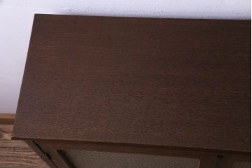 アンティーク家具　昭和中期　ダイヤガラス入り　味わい深い佇まいが魅力の戸棚(収納棚、キャビネット)