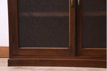 アンティーク家具　昭和中期　ダイヤガラス入り　味わい深い佇まいが魅力の戸棚(収納棚、キャビネット)