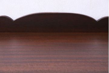 レトロ家具　昭和中期　ダイヤガラス入り　レトロな雰囲気が味のある脚付き戸棚(収納棚、キャビネット)