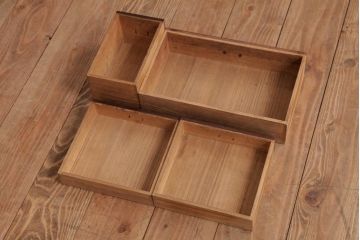 アンティーク家具　日本製　桑材　至れり尽くせりの収納スペースがうれしいソーイングボックス(裁縫箱、小引き出し)