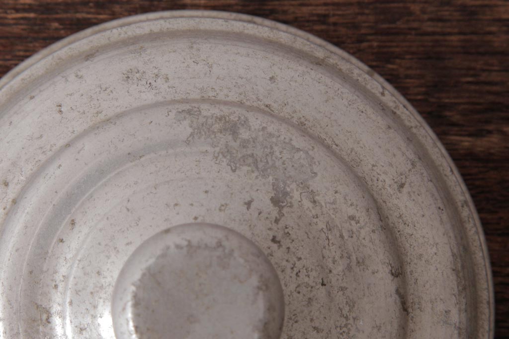 アンティーク雑貨　昭和期　丸みを帯びたシルエットがレトロなガラス瓶(ガラスビン、角瓶)