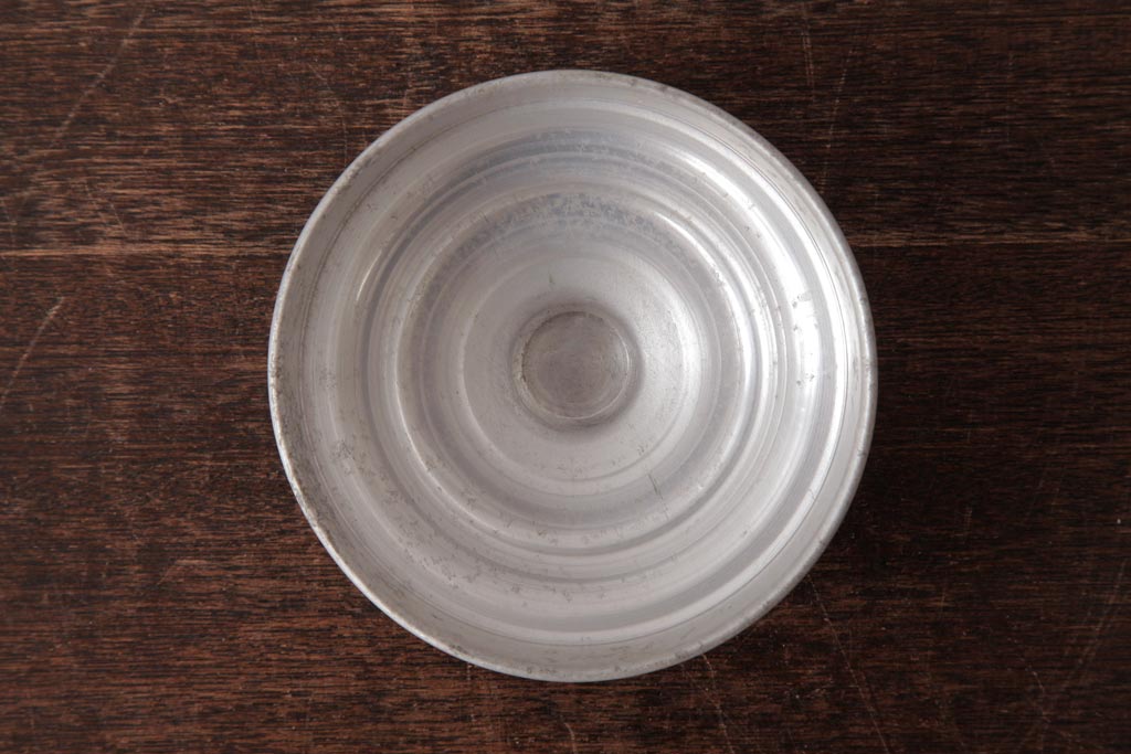 アンティーク雑貨　昭和期　丸みを帯びたシルエットがレトロなガラス瓶(ガラスビン、角瓶)