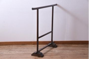 アンティーク雑貨　中古　松本民芸家具　シックな和の雰囲気漂う衣桁(着物掛け、ハンガーラック)