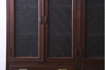アンティーク家具　最高級品!　三方ケヤキ材　クラシカルな佇まいが魅力的な食器棚(収納棚、キャビネット)
