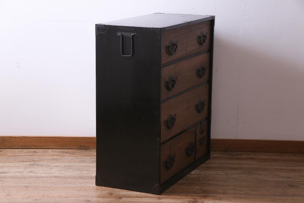 アンティーク家具　和製アンティーク　コントラストが味わい深い松本衣装箪笥(時代箪笥、和タンス)