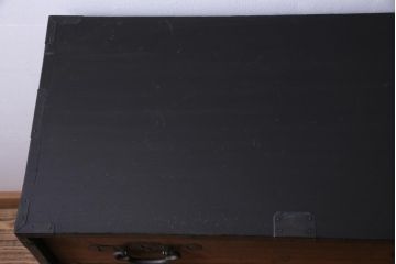 アンティーク家具　和製アンティーク　コントラストが味わい深い松本衣装箪笥(時代箪笥、和タンス)