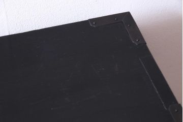 アンティーク家具　和製アンティーク　コントラストが味わい深い松本衣装箪笥(時代箪笥、和タンス)