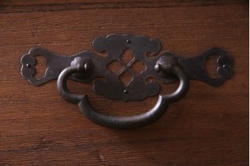 アンティーク家具　和製アンティーク　コントラストが味わい深い松本衣装箪笥(時代箪笥、和タンス)