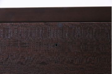 リメイク家具　前板ラワン材　パタパタ扉　濃い色合いが無骨な雰囲気を漂わせる脚付き収納棚(5段タイプ)(下駄箱、戸棚、キャビネット)