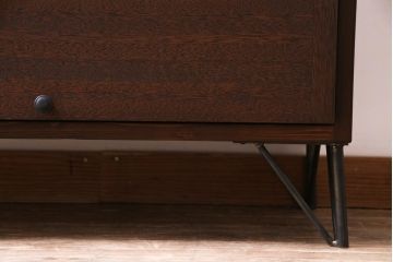 リメイク家具　前板ラワン材　パタパタ扉　丸い取っ手が愛らしい鉄脚付き収納棚(5段タイプ)(下駄箱、戸棚、キャビネット)