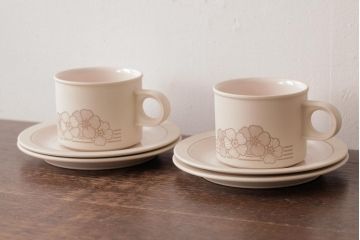 イギリスビンテージ　Hornsea(ホーンジー)　トリオ2客セット(カップ&ソーサー、プレート)(2)