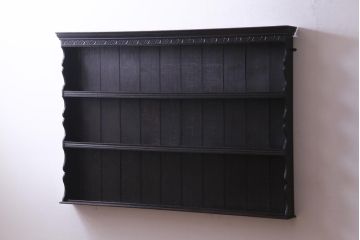 アンティーク家具　イギリスアンティーク　オーク材　彫刻と曲線の意匠がおしゃれなウォールラック(壁掛け飾り棚)