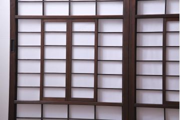【商談品】昭和期　ガラス入り　小さな障子戸付き　スリムな雪見障子(猫間障子、引き戸、擦り上げ障子戸、擦上障子戸、建具)4枚セット