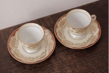 ノリタケ(Noritake、則武、日陶)　マルキ印　エレガントなデザインが魅力のカップ&ソーサー2客セット