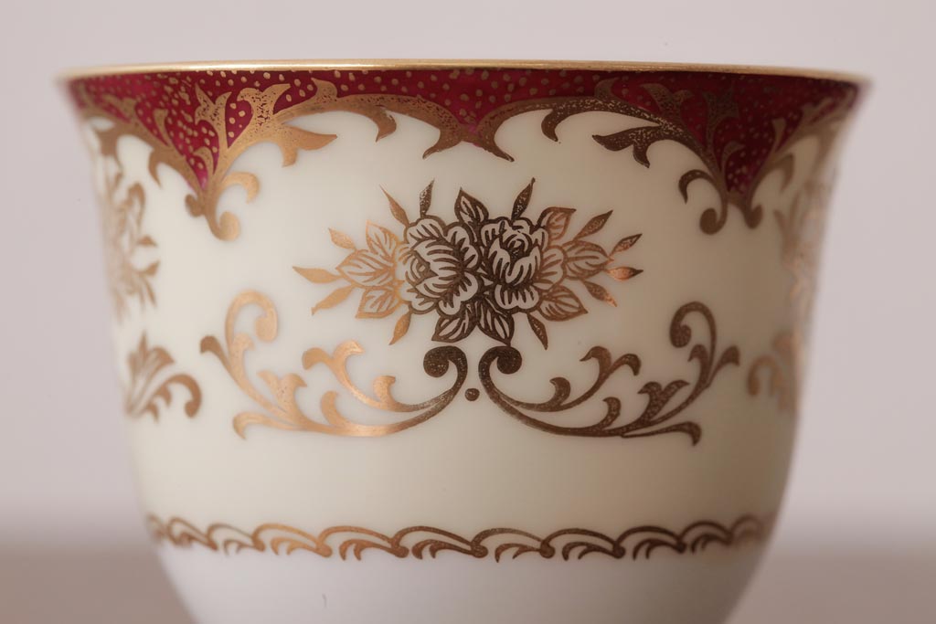 ノリタケ(Noritake、則武、日陶)　マルキ印　エレガントなデザインが魅力のカップ&ソーサー2客セット