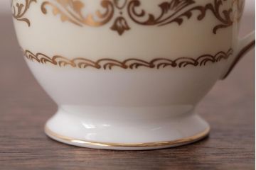 ノリタケ(Noritake、則武、日陶)　マルキ印　エレガントなデザインが魅力のカップ&ソーサー2客セット