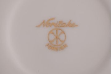 ノリタケ(Noritake、則武、日陶)　マルキ印　エレガントなデザインが魅力のカップ&ソーサー2客セット
