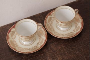 ノリタケ(Noritake、則武、日陶)　マルキ印　エレガントなデザインが魅力のカップ&ソーサー2客セット(1)