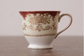 ノリタケ(Noritake、則武、日陶)　マルキ印　エレガントなデザインが魅力のカップ&ソーサー2客セット(1)