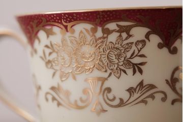 ノリタケ(Noritake、則武、日陶)　マルキ印　エレガントなデザインが魅力のカップ&ソーサー2客セット(1)